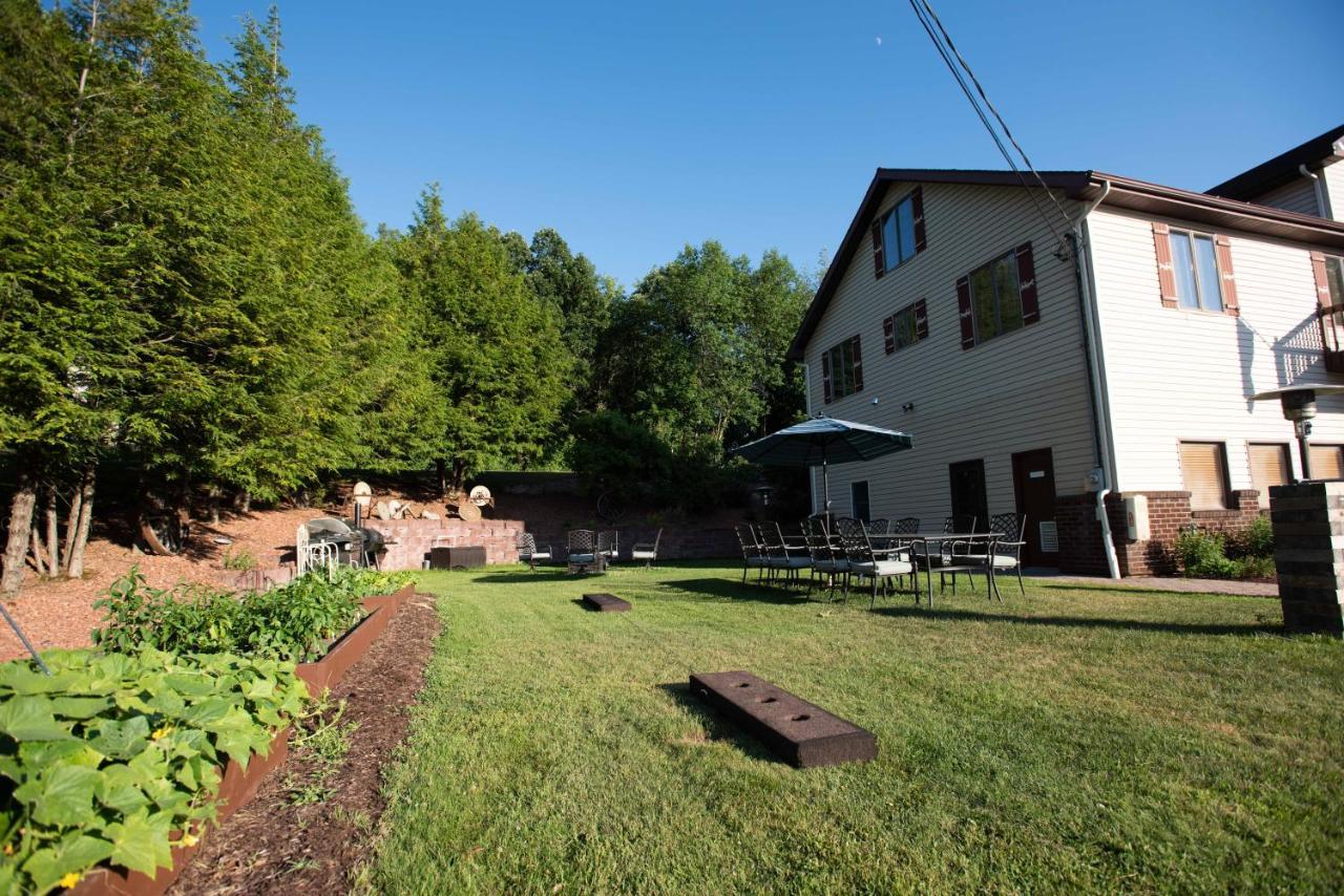 Blue Spruce Motel Massena Bagian luar foto